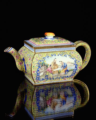 Teapot decorated with enamel, Qianlong period by Chinese School